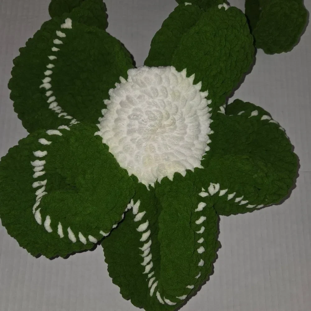 Flower Shape Hand Crocheted Shoulder Crossbody Bag